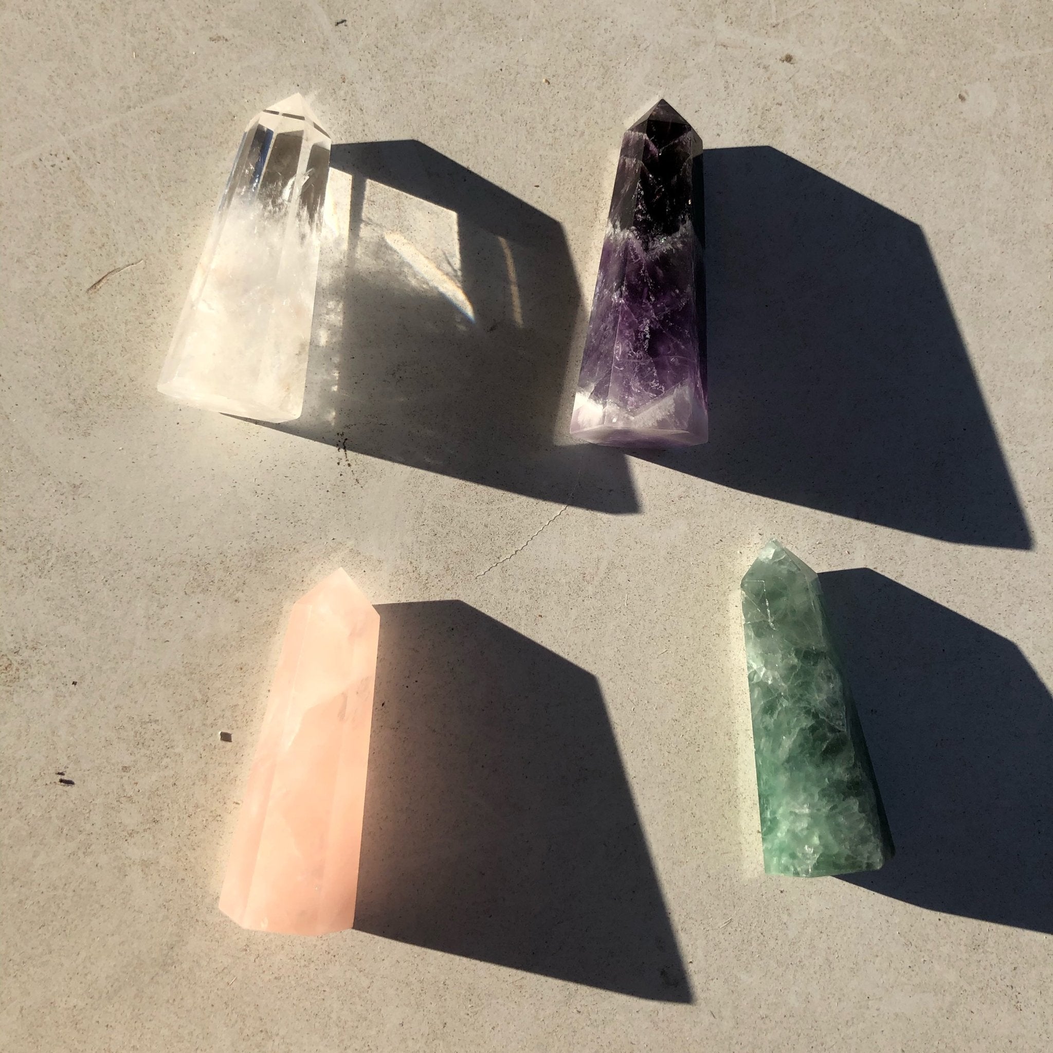 Spiritual Crystal Ring Stand (Amethyst Quartz) - Camile & Stone