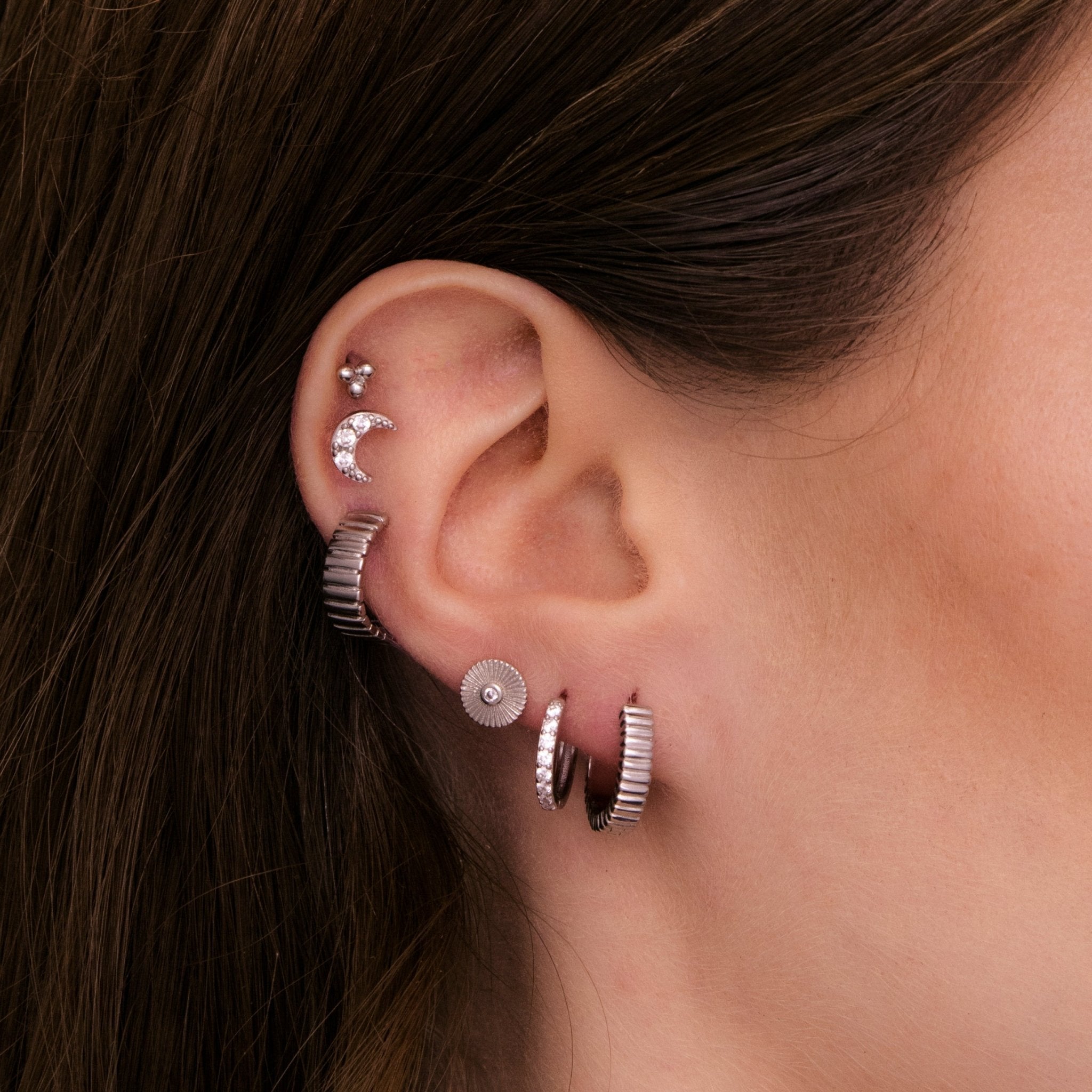 Sunbeam Sapphire Disc Stud Earrings - Camile & Stone