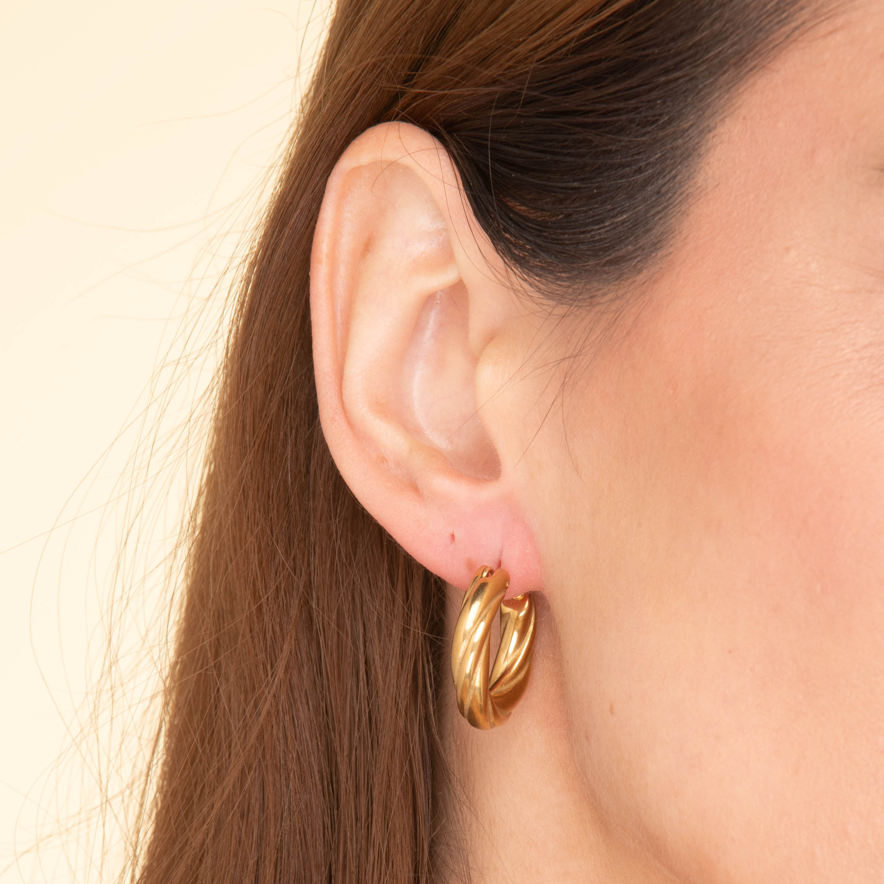 Amalia Twist Hoop Earrings