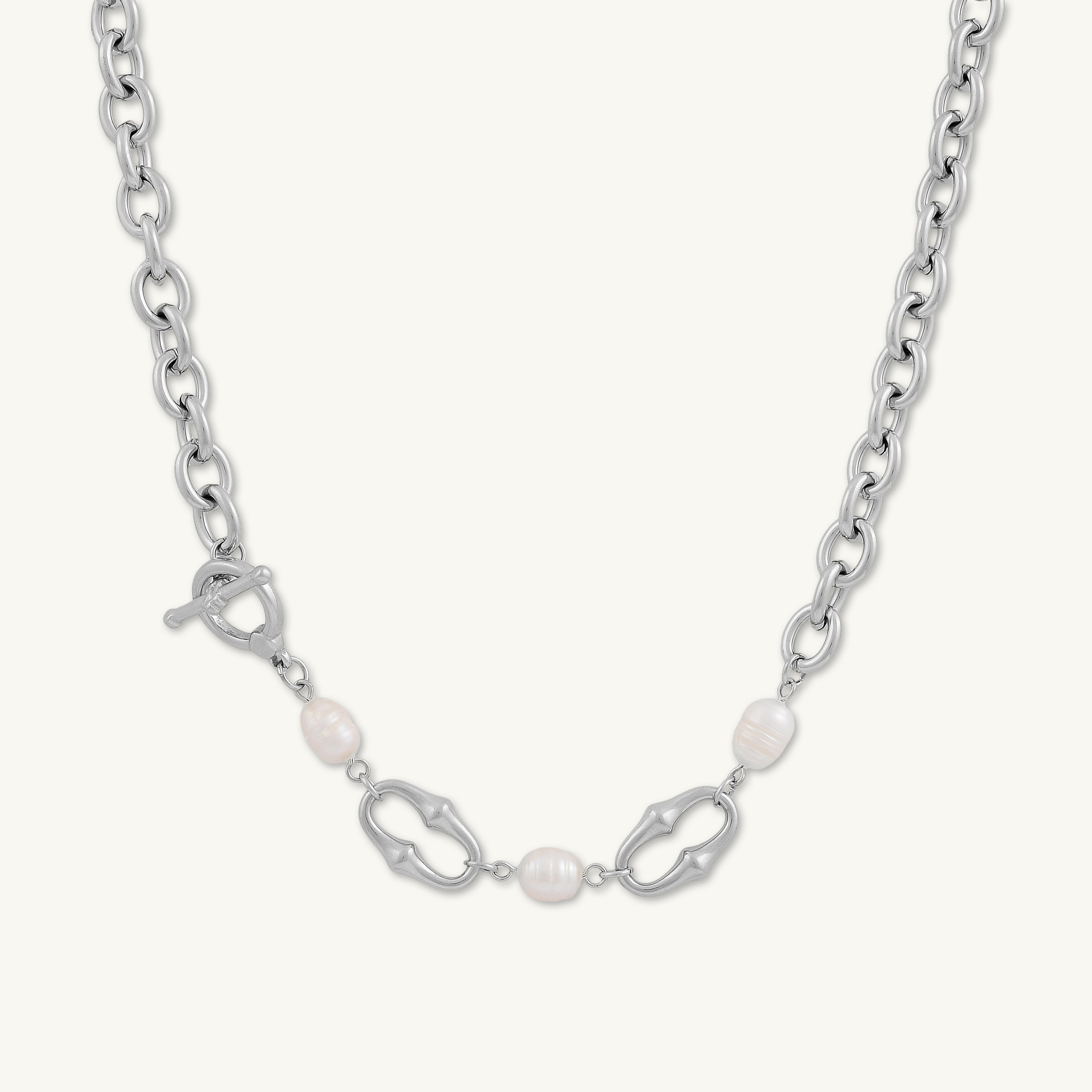 Kelly Pearl Toggle Statement Necklace