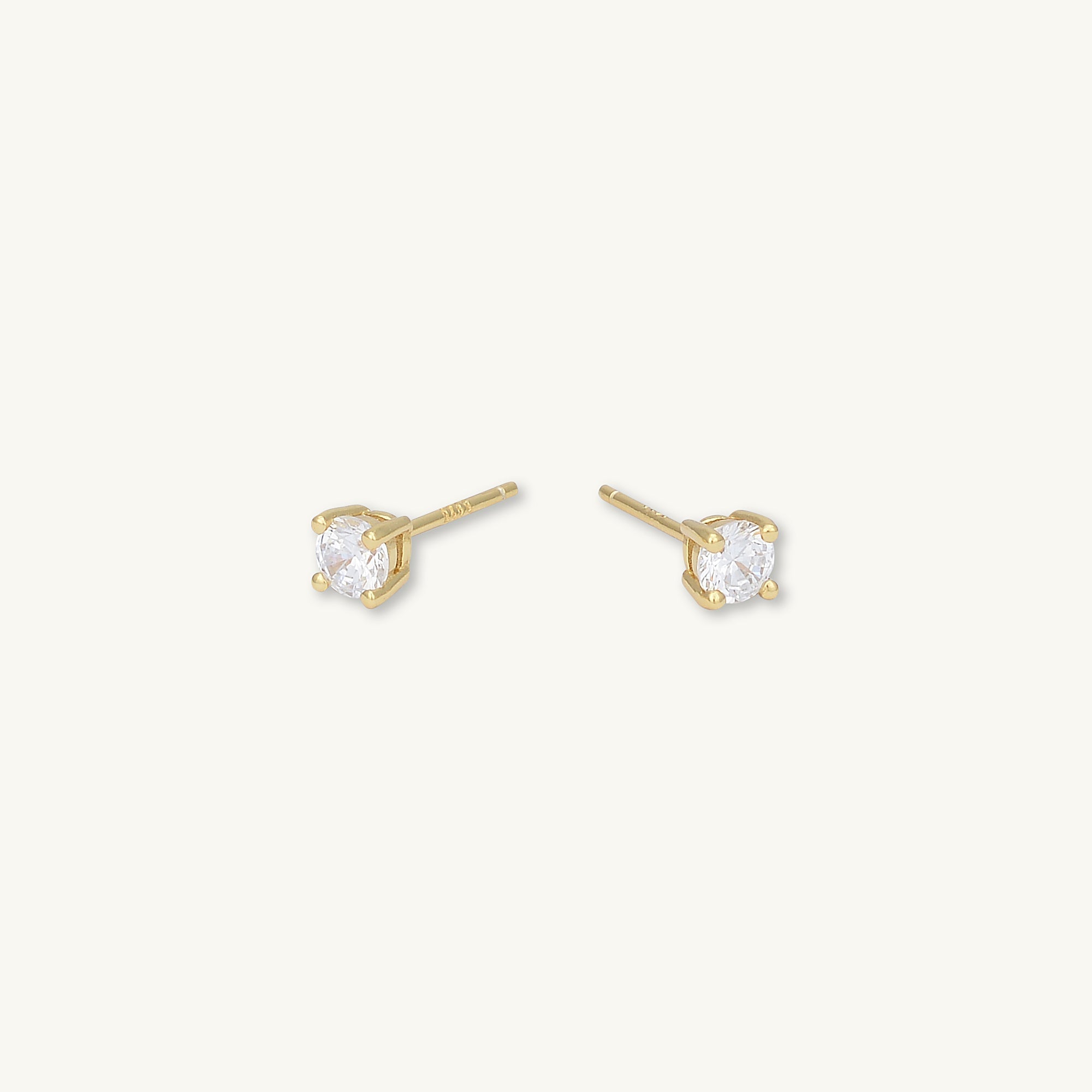 Classic 4 Claw Sapphire Stud Earrings - Camile & Stone