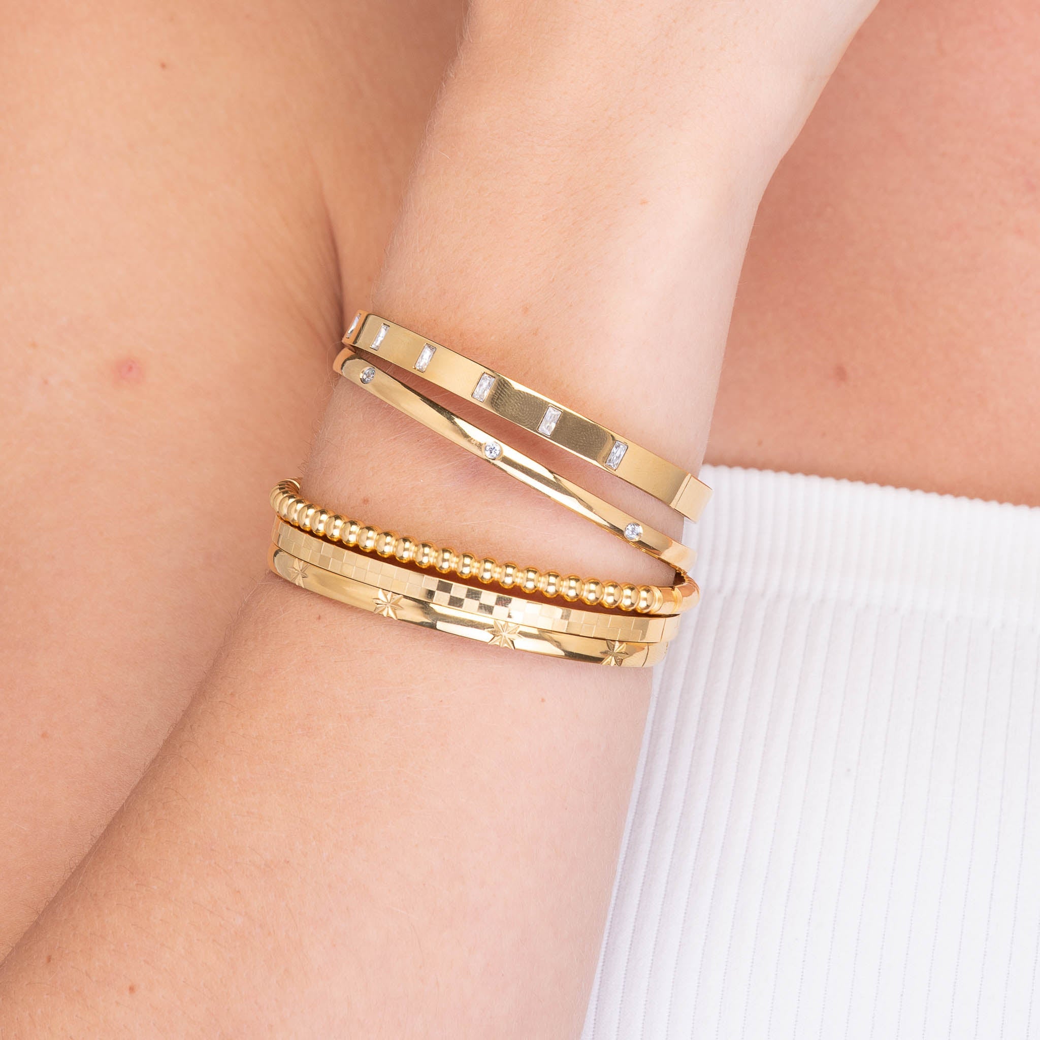 Classic Zirconia Hinged Bangle Bracelet - Camile & Stone