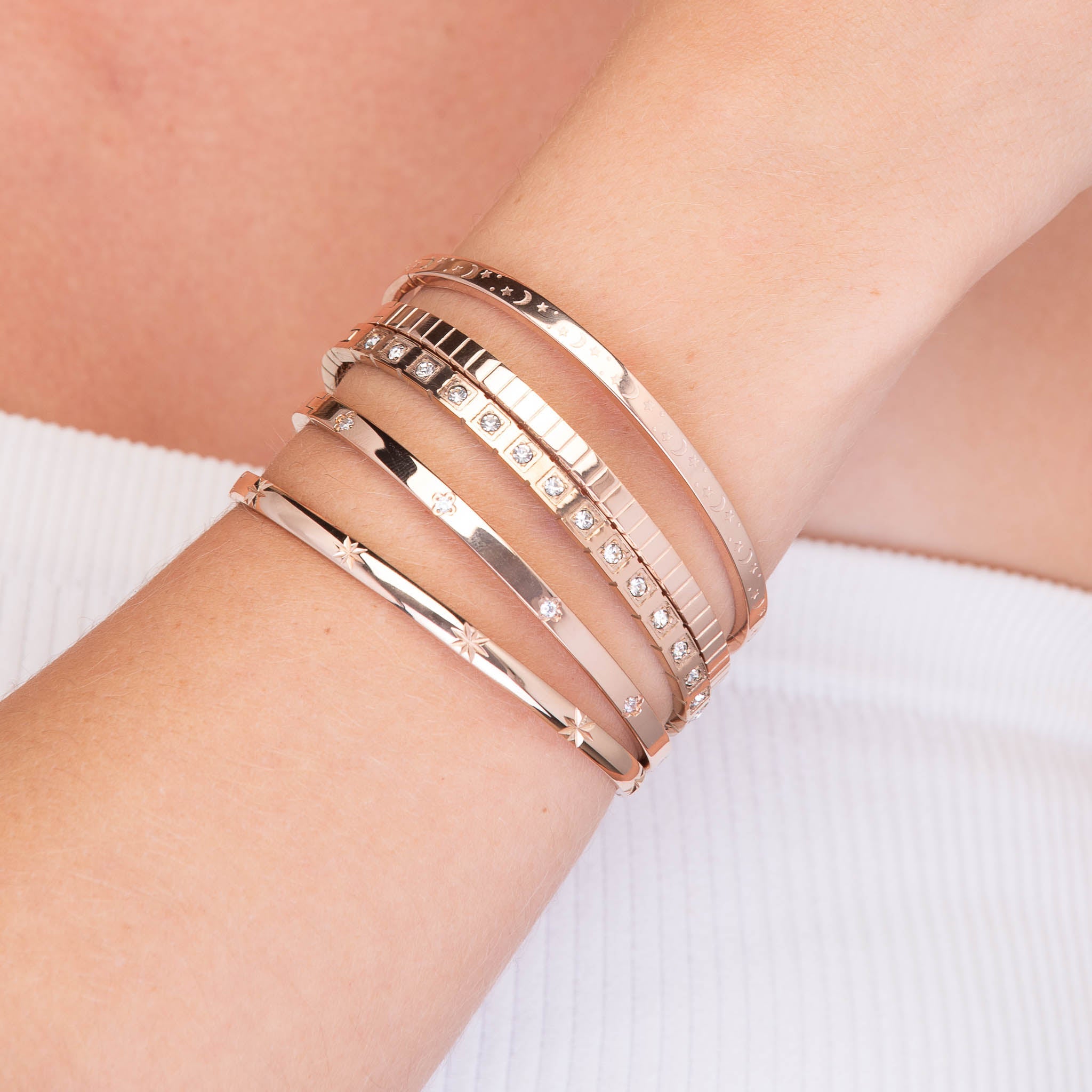 Ridges Hinged Bangle Bracelet - Camile & Stone
