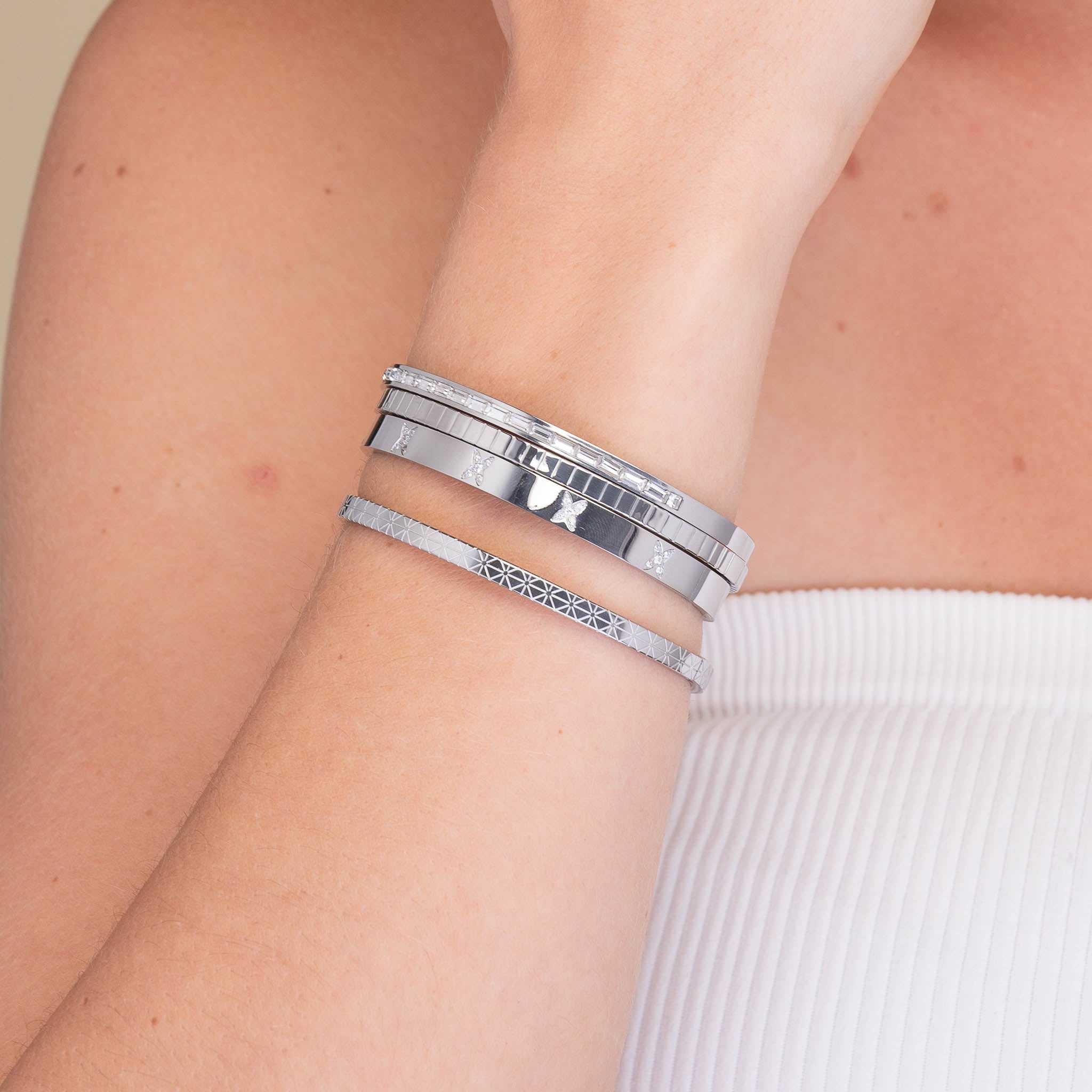 Ridges Hinged Bangle Bracelet - Camile & Stone