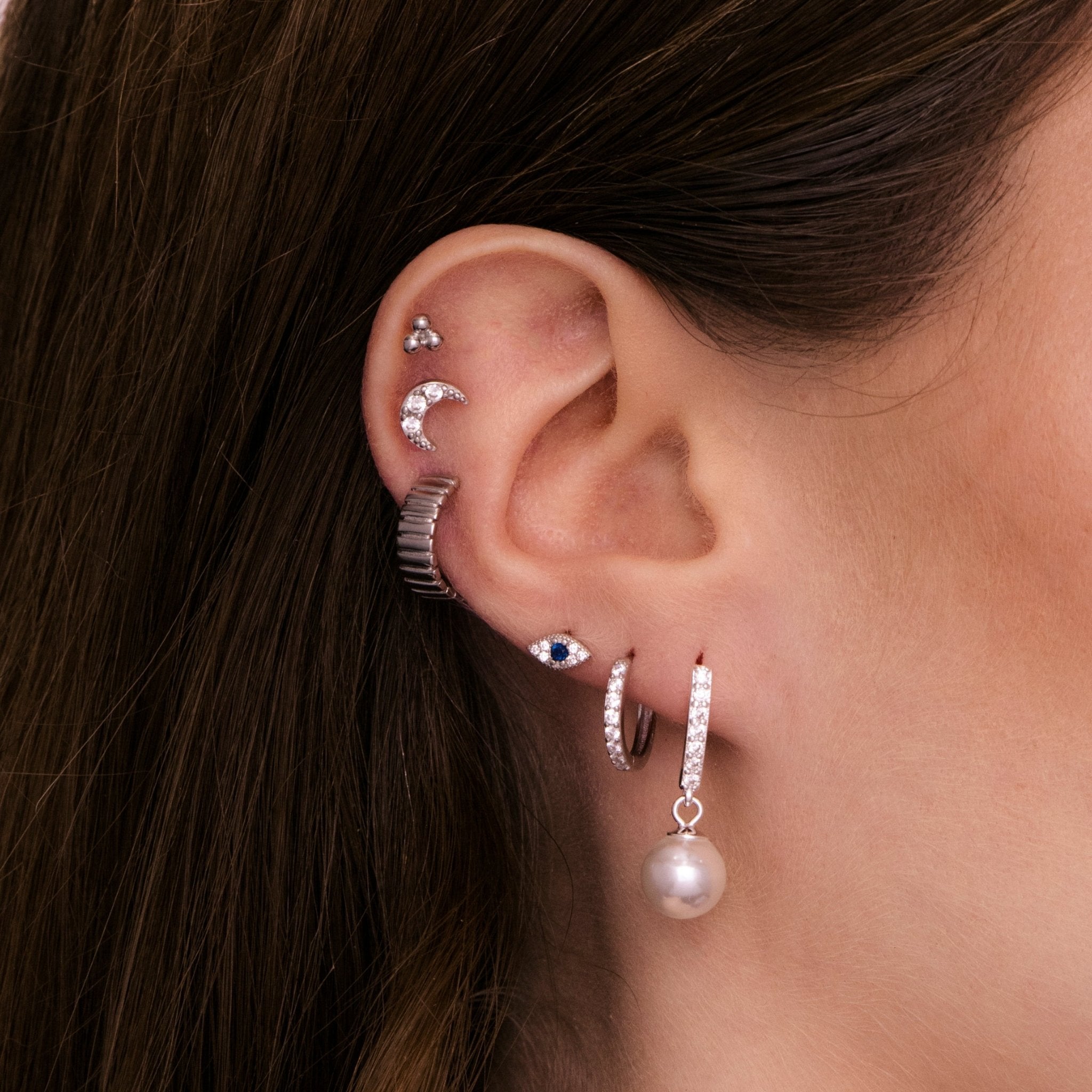 Pearl Linear Sapphire Earrings - Camile & Stone